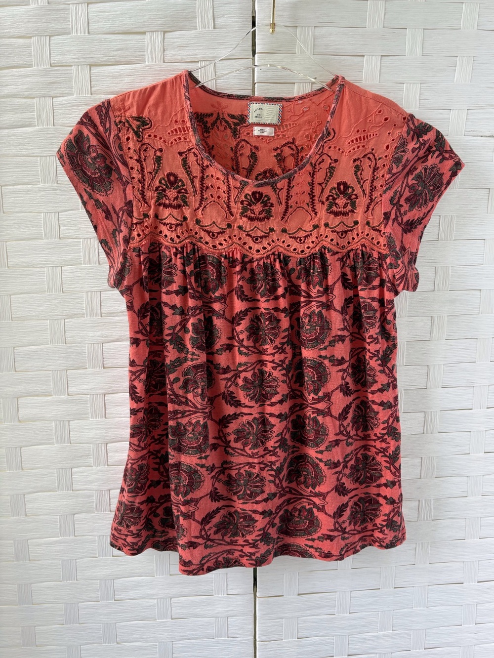 Anthropologie Boho Embroidered Eyelet XS‎ Top Peach Color Brand 9-H15 STCL